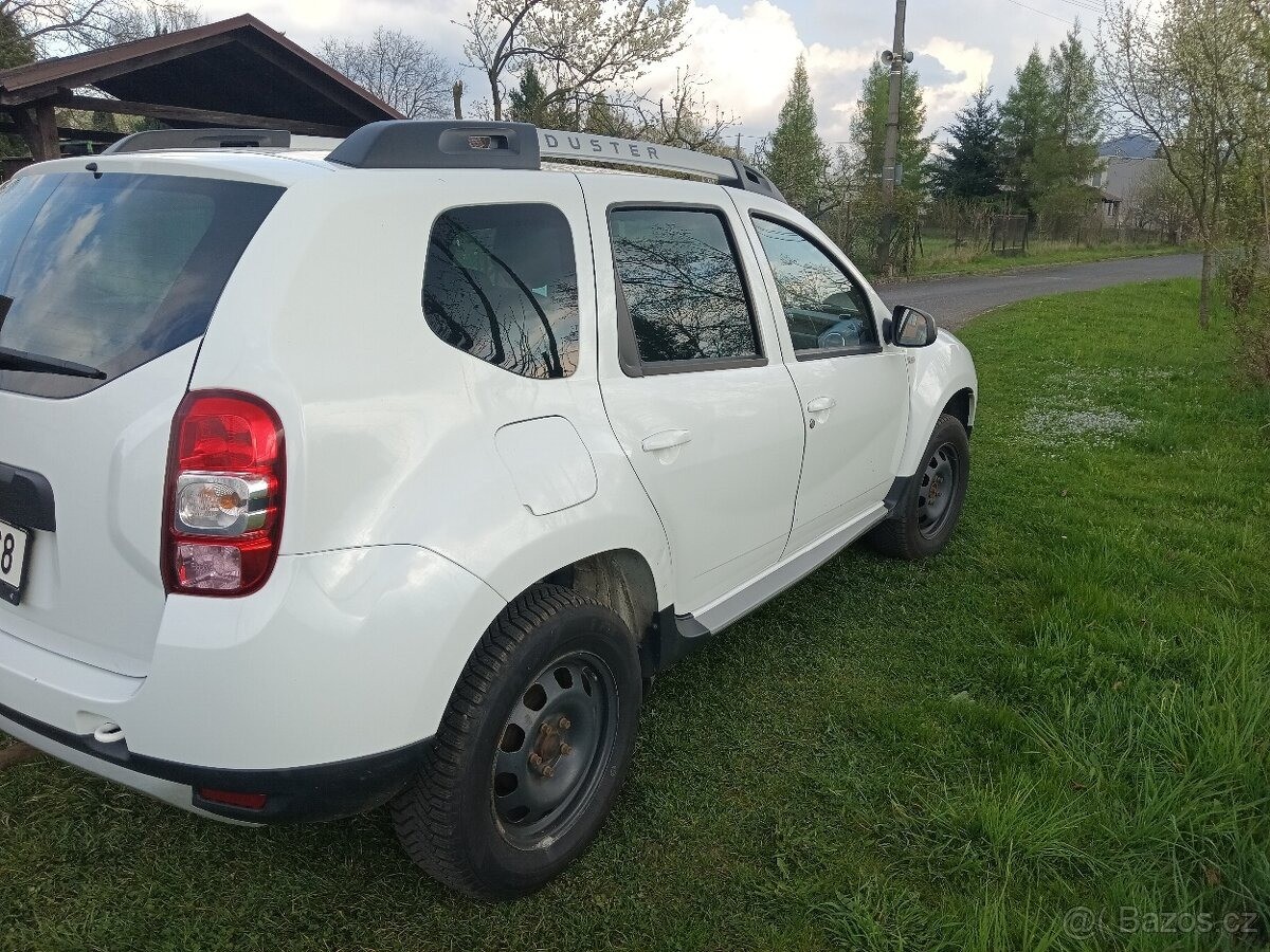 dacia-duster-1-6-rok-vyroby-2016-motor - 4