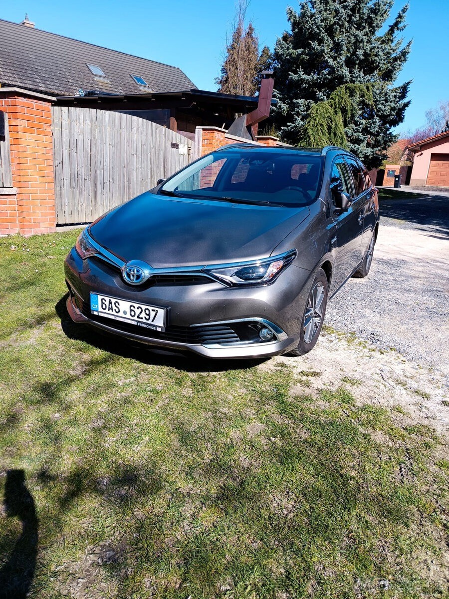 Toyota Auris 1,8   TS Hybrid Executive 2018