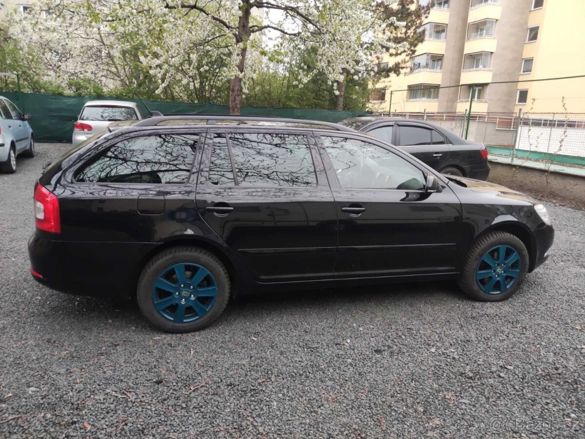 skoda-octavia-2-0 - 1