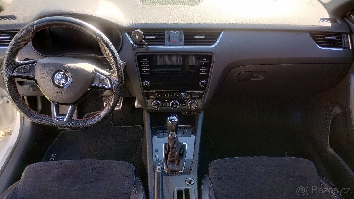 skoda-octavia-2-0-3-rs-tdi-135kw-dsg-4x4 - 6