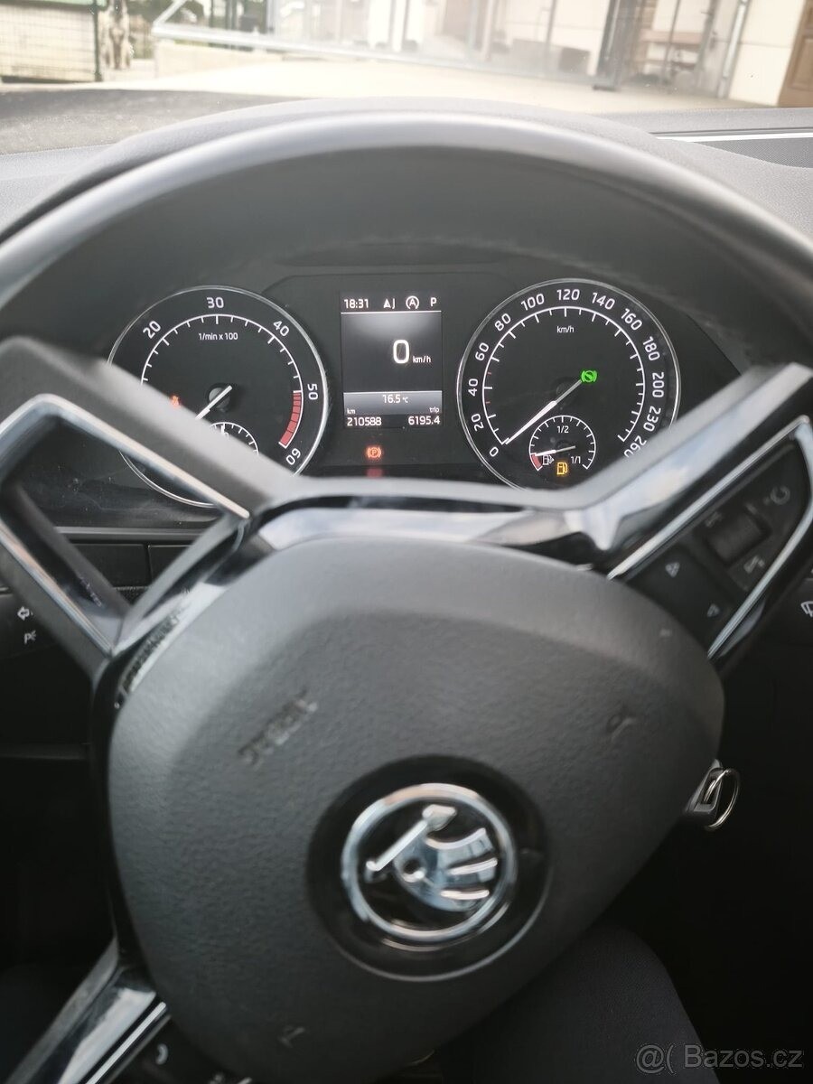skoda-superb-1-6-rok-2017 - 2