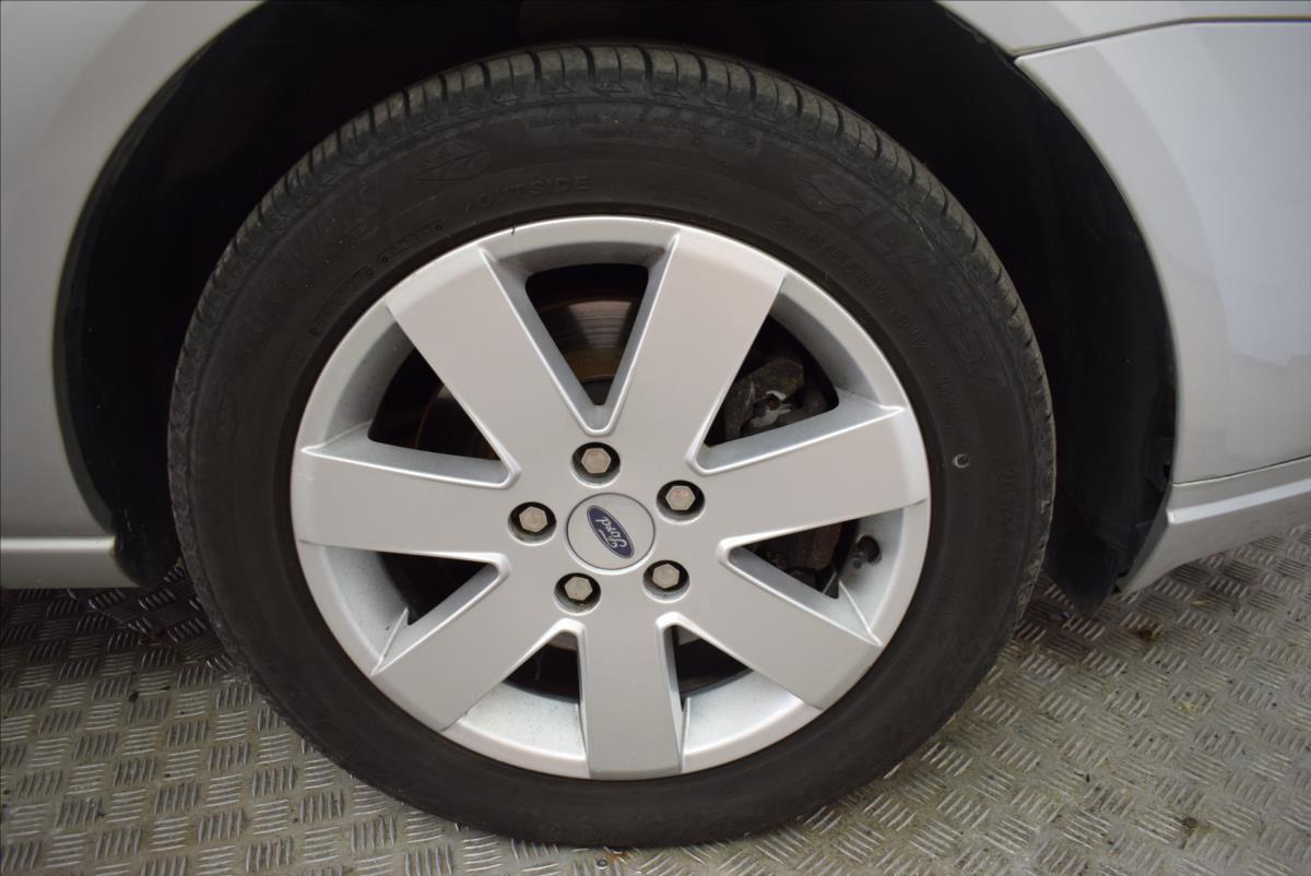 ford-mondeo-1-8-i - 6