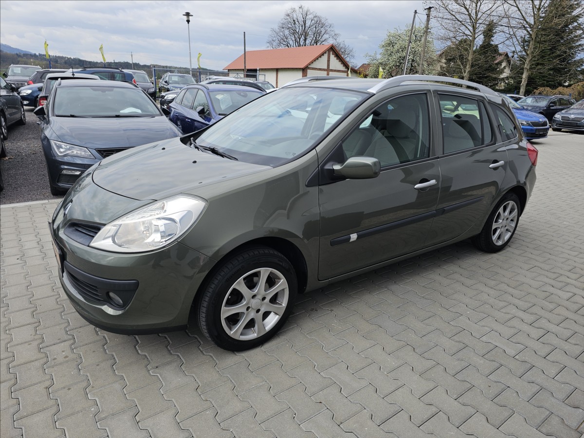 renault-clio-1-2-i-55kw-grandtour-klima-alu - 9