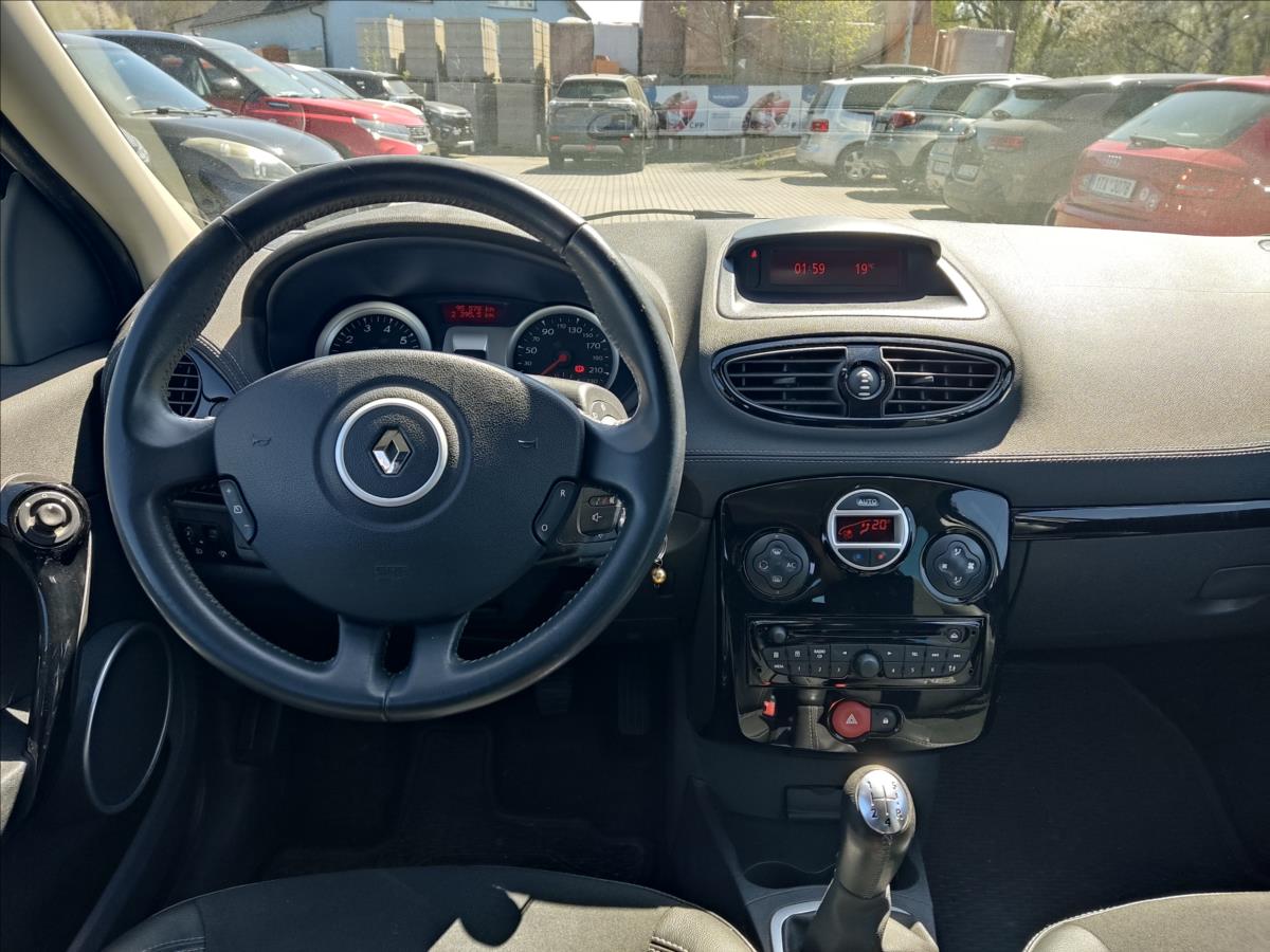 renault-clio-1-2 - 9