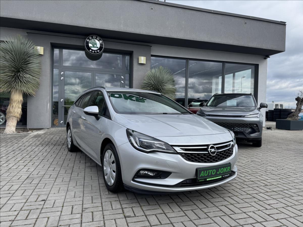 opel-astra-1-6-cdti-81kw-sports-tourer-led-top-stav - 2