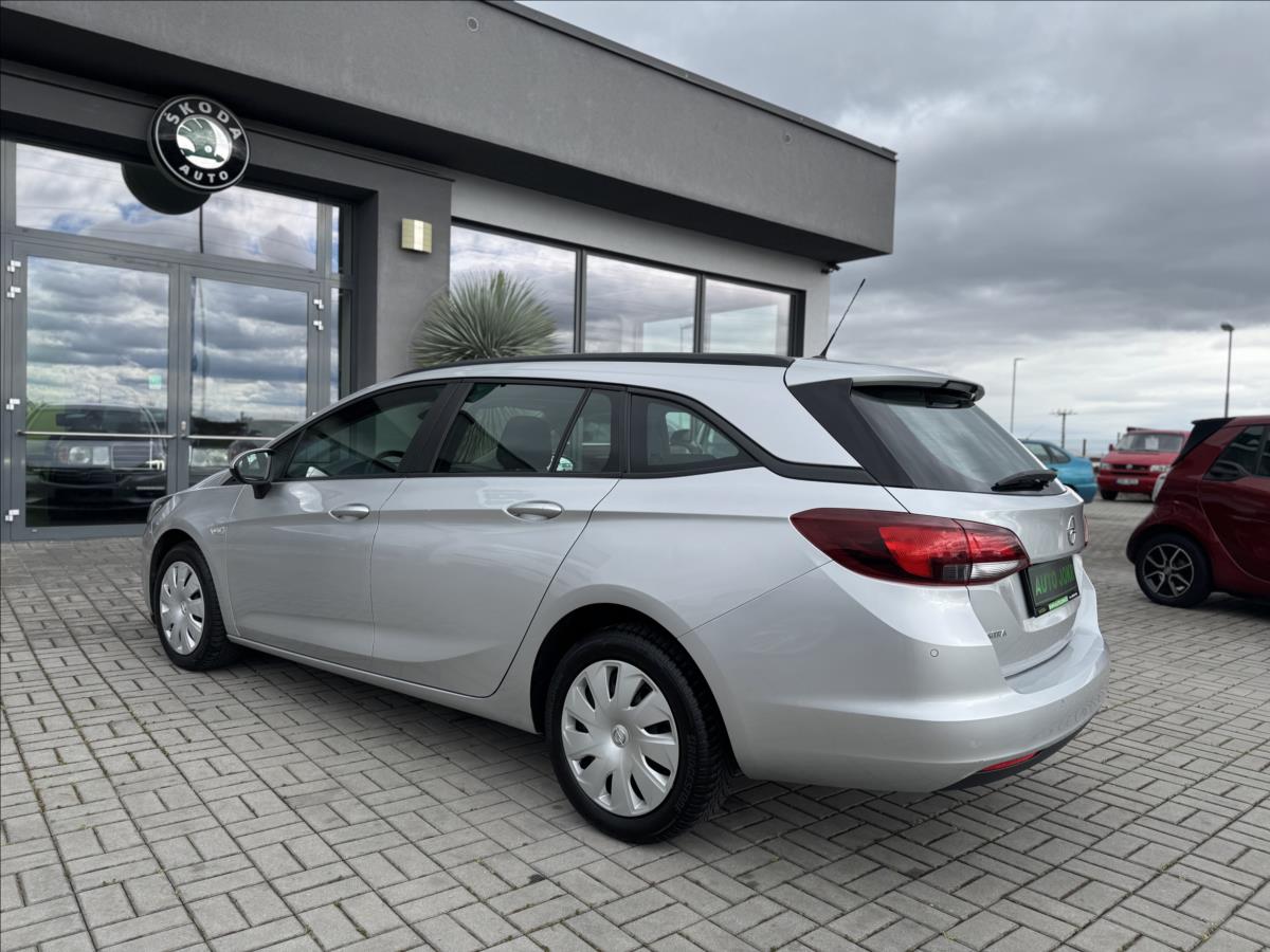 opel-astra-1-6-cdti-81kw-sports-tourer-led-top-stav - 7