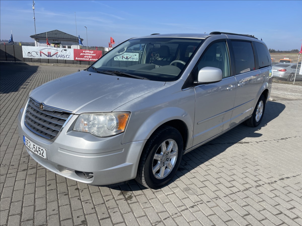 Chrysler Town & Country 3,8 i V6 RT LPG Automat 7míst Tažné