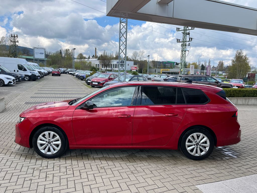 opel-astra-1-2-turbo-110k-man6-edition-st - 2