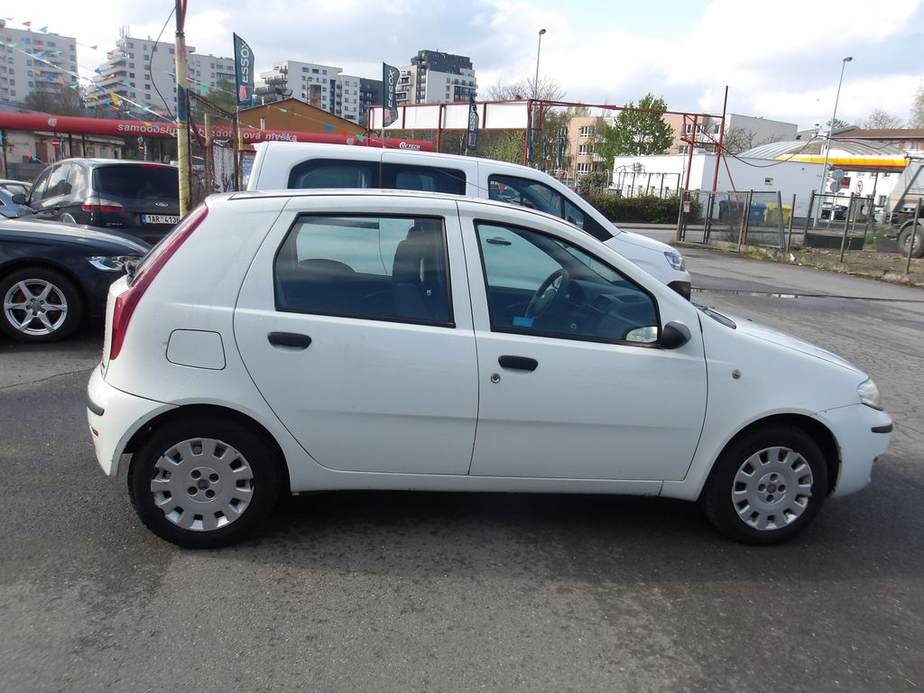 fiat-punto-1-4i-cr-1-majitelka - 6