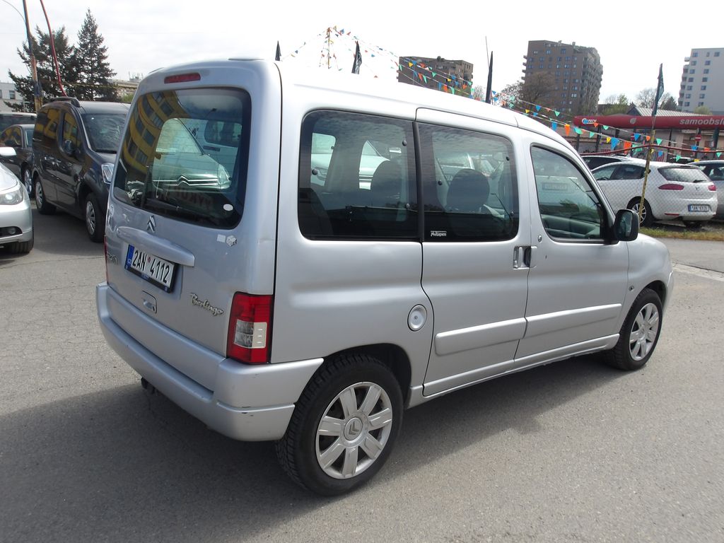peugeot-partner-1-6hdi-2xsoupacky - 9
