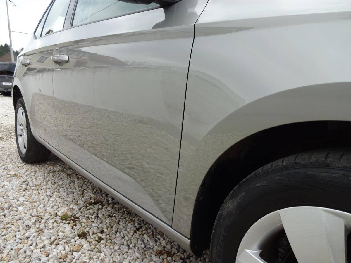skoda-fabia-iii-1-0tsi-70-kw-style - 9