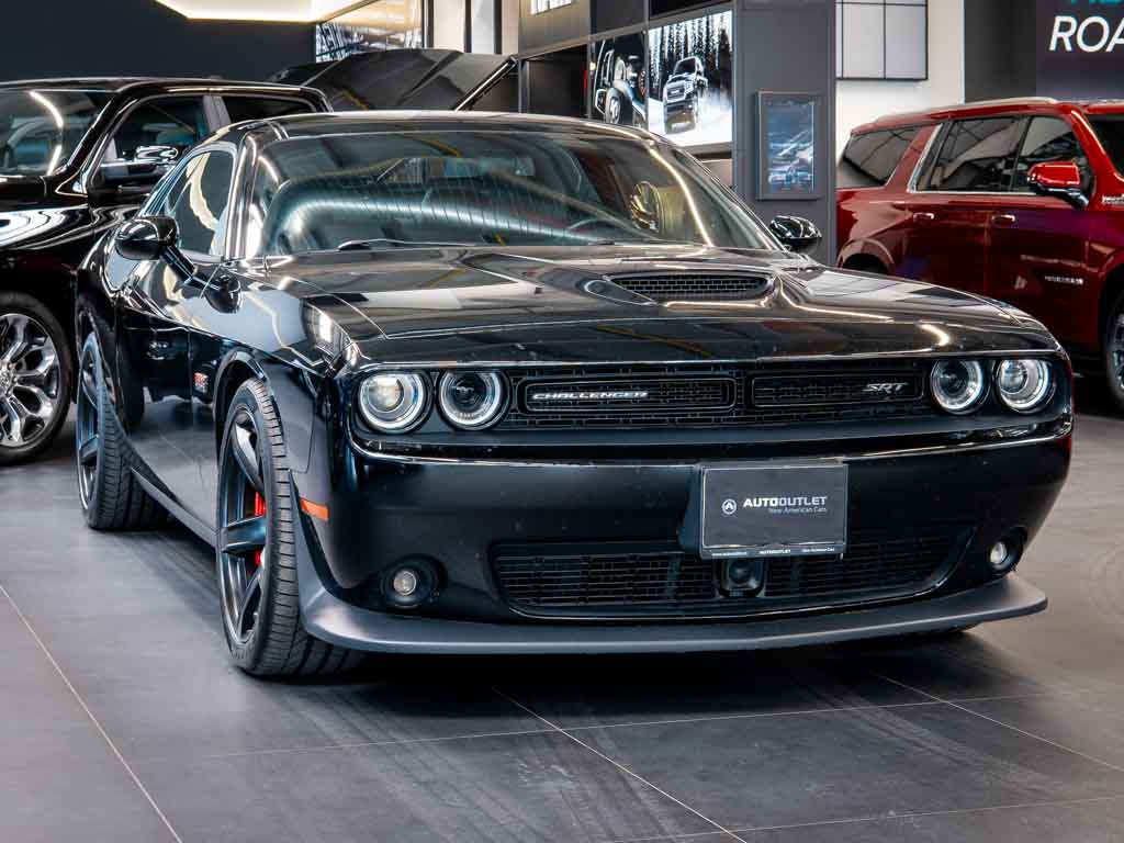 dodge-challenger-6-4-v8-srt-hemi - 6