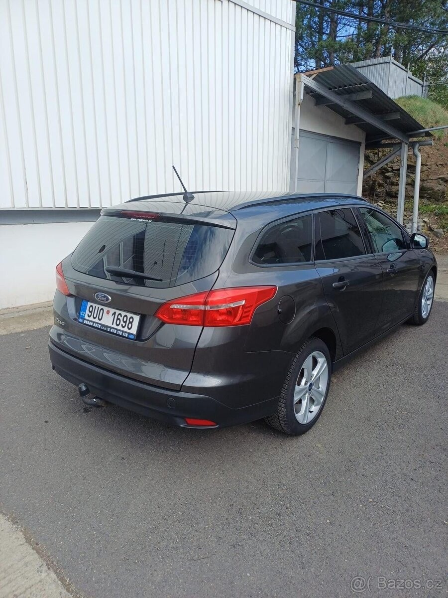 ford-focus-1-6-2017-benzin - 6