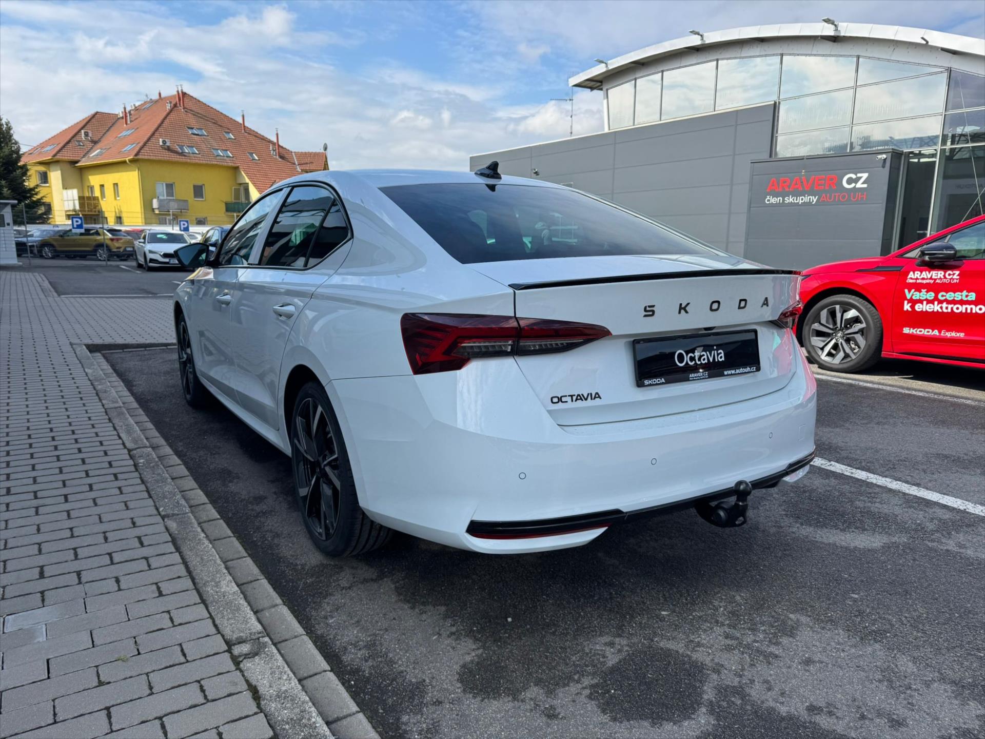 skoda-octavia-2-0-tdi-110-kw-sportline - 6