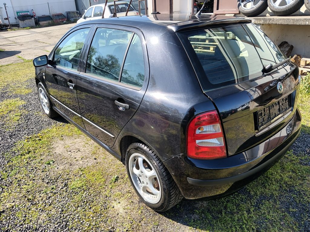 skoda-fabia-1-4-16v-comfort - 2
