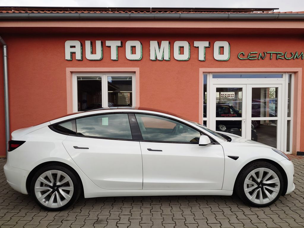 tesla-model-3-standard-range-208-kw - 4