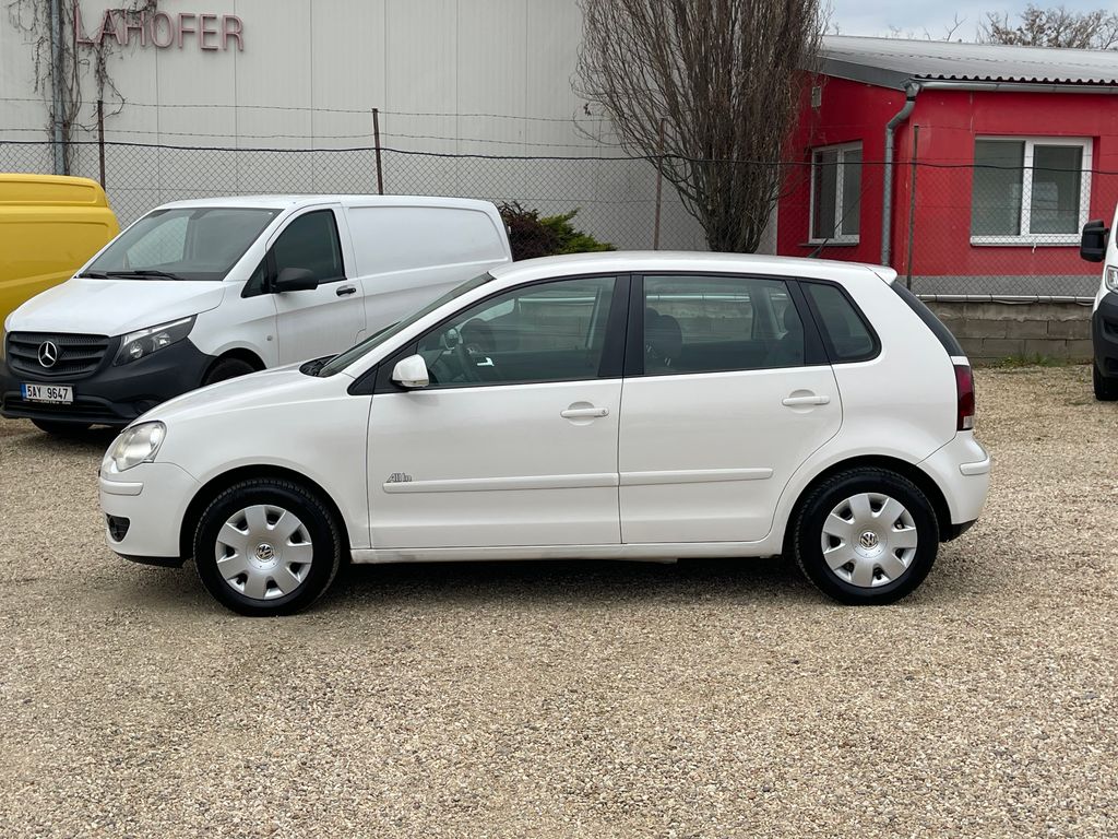 volkswagen-polo-1-2i-44kw-klima - 1