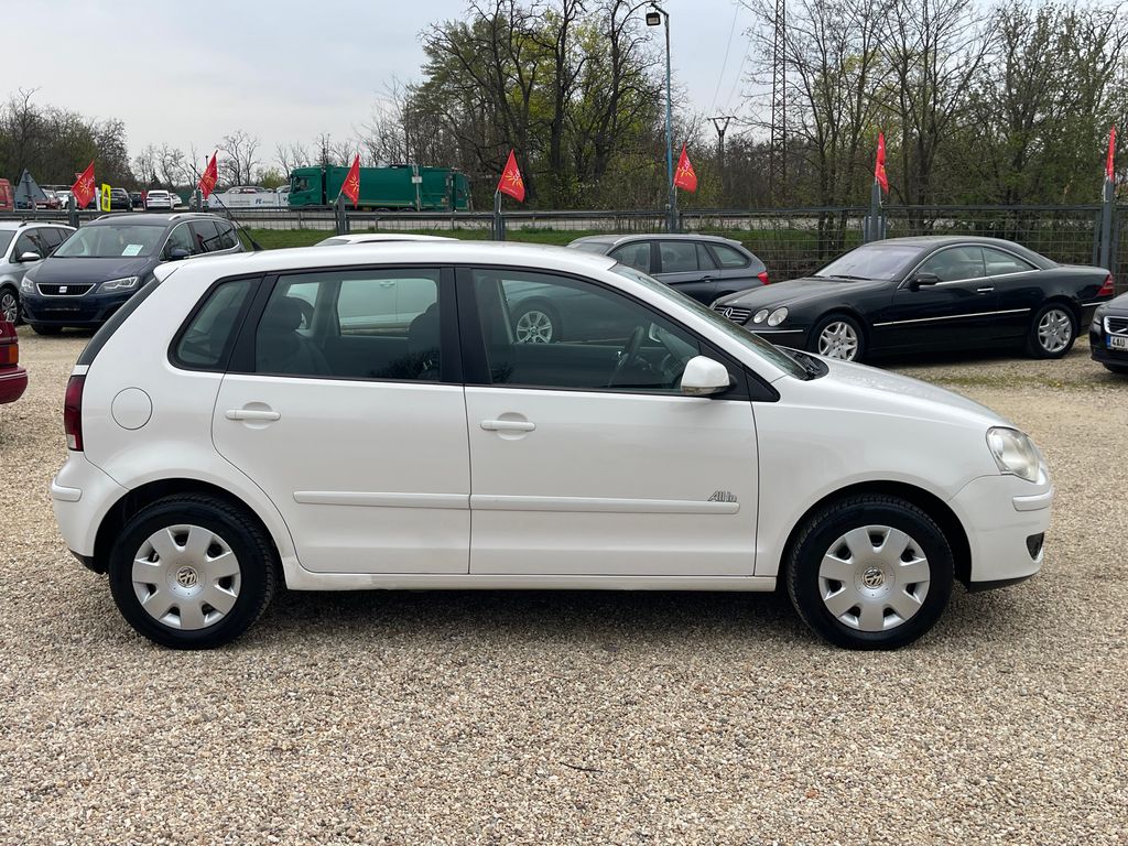 volkswagen-polo-1-2i-44kw-klima - 5