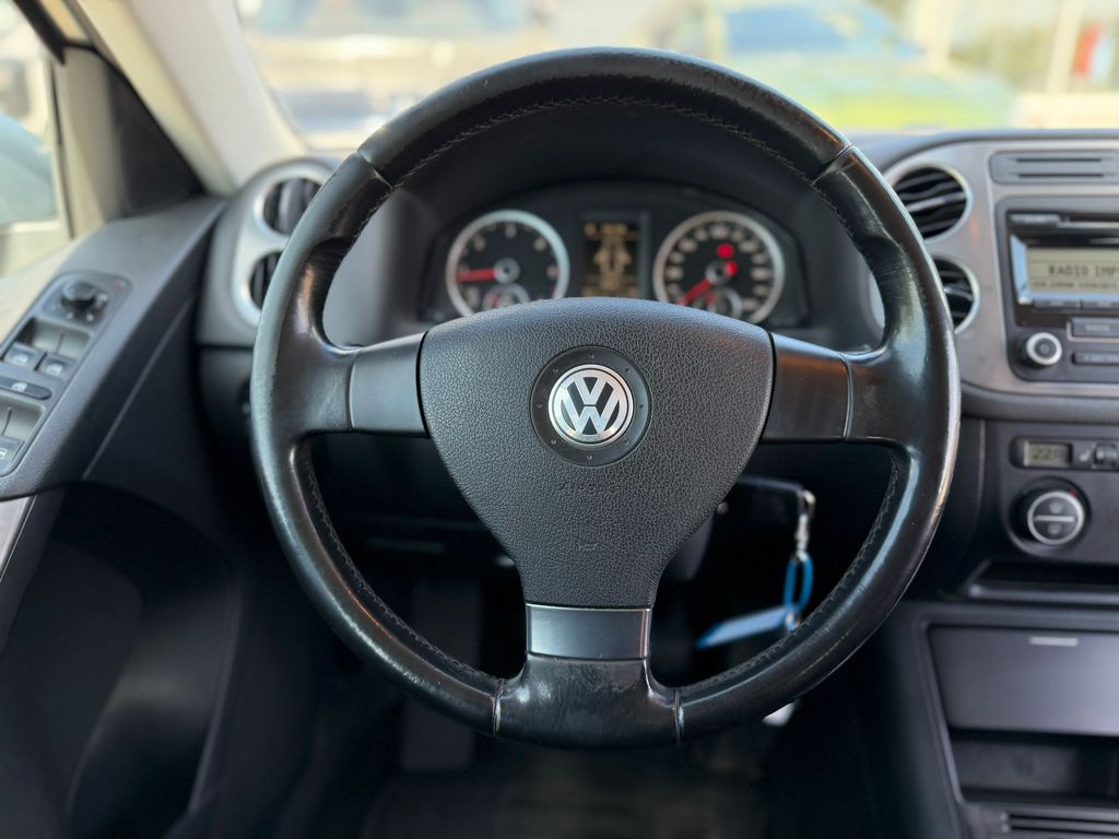 volkswagen-tiguan - 1