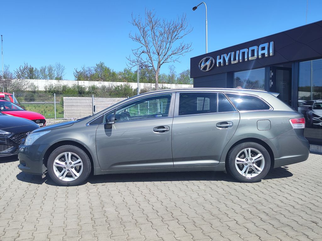 toyota-avensis-2-0-d4-d-93kw-business-navi-cr - 7