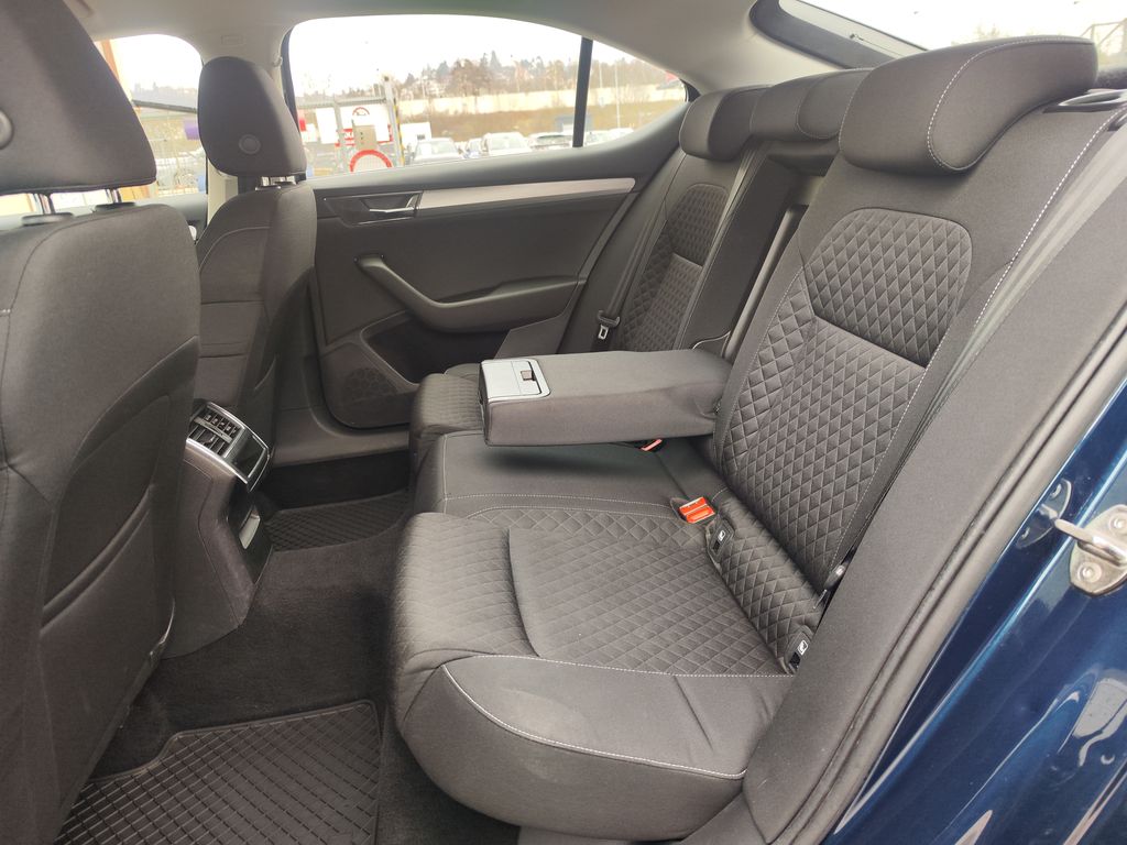 skoda-superb-1-5-tsi-110kw-ambition-dsg - 9