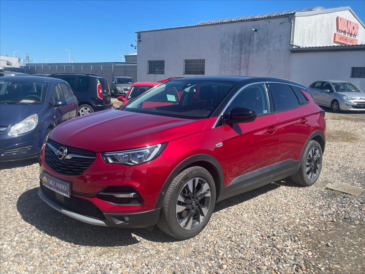 Opel Grandland X 1,2 TURBO