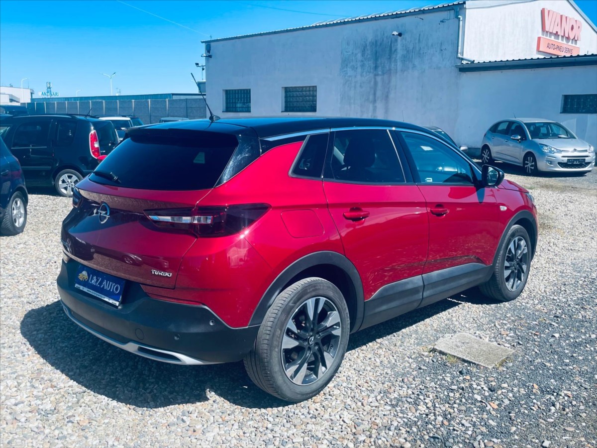 opel-grandland-x-1-2-turbo - 3