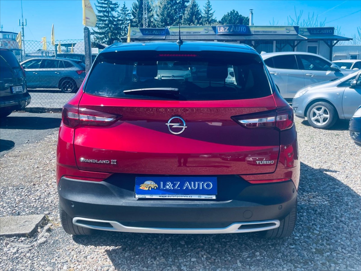 opel-grandland-x-1-2-turbo - 4