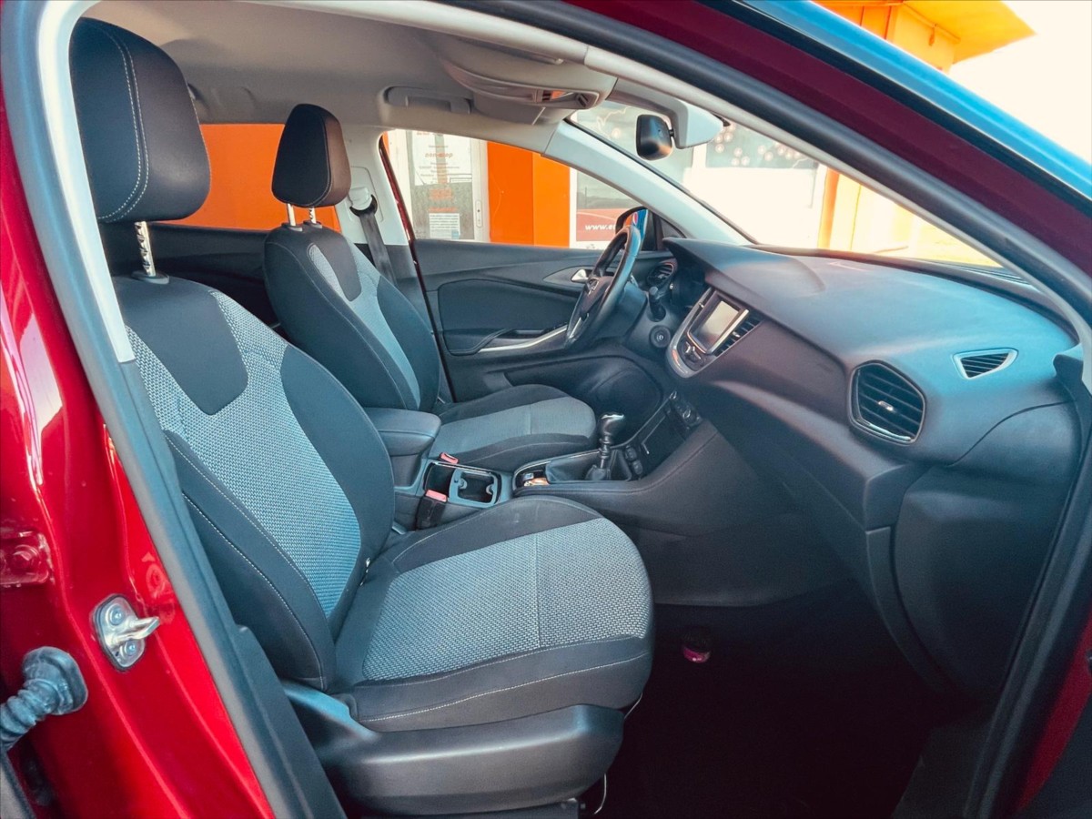 opel-grandland-x-1-2-turbo - 9