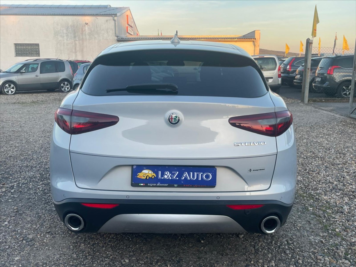 alfa-romeo-stelvio-2-1-jtd - 4