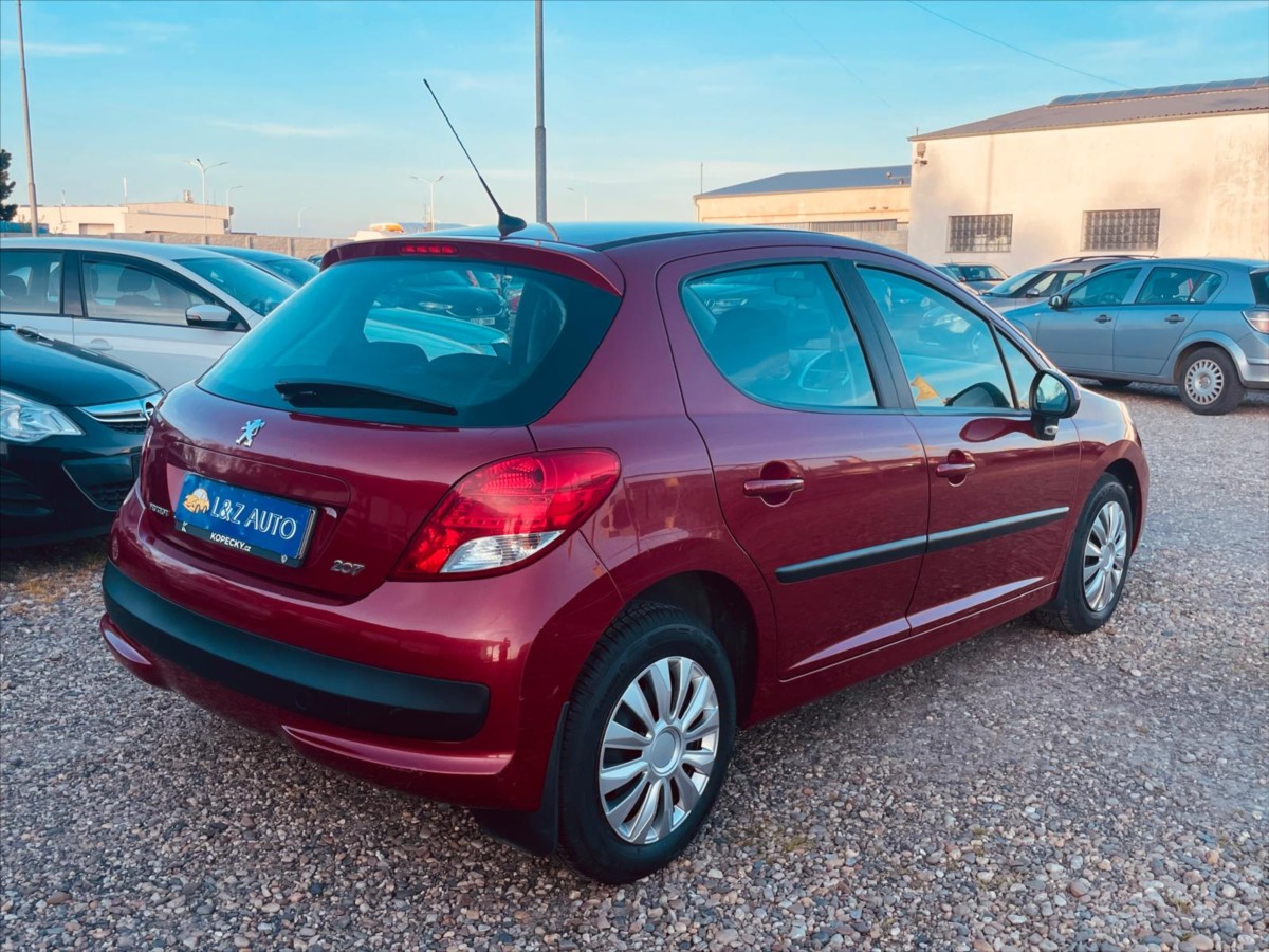 peugeot-207-1-4-i - 5