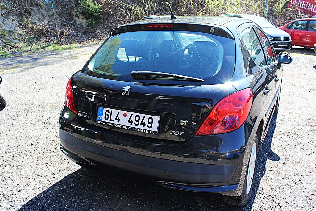 peugeot-207-1-4i-klima - 4