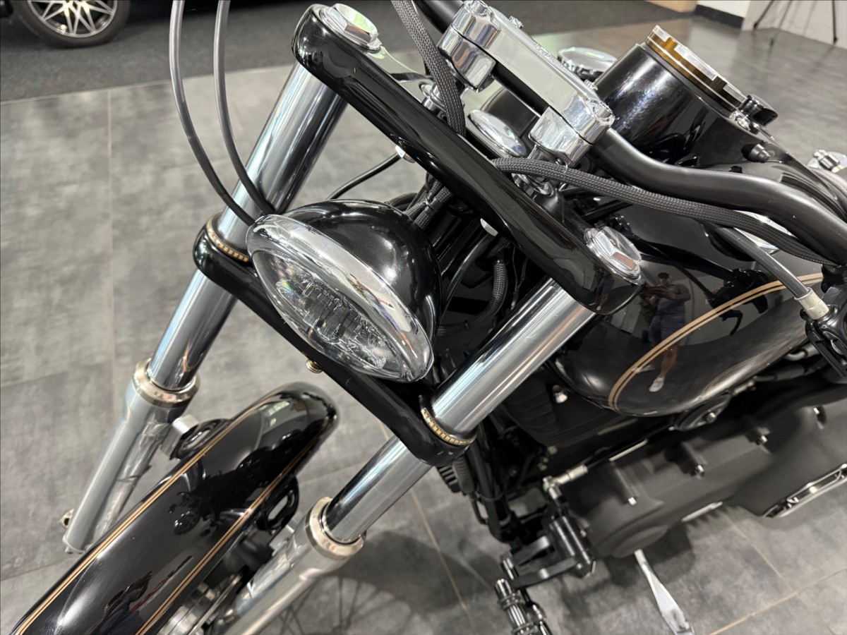 harley-davidson-1-6-street-bob - 5