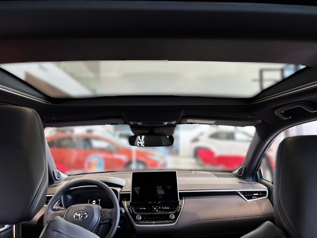 toyota-corolla-executive-pakiet-skyview - 9