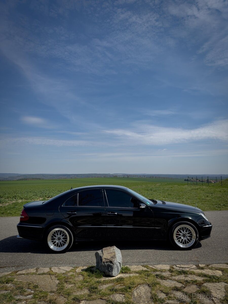 mercedes-benz-tridy-e-w211-e500 - 3