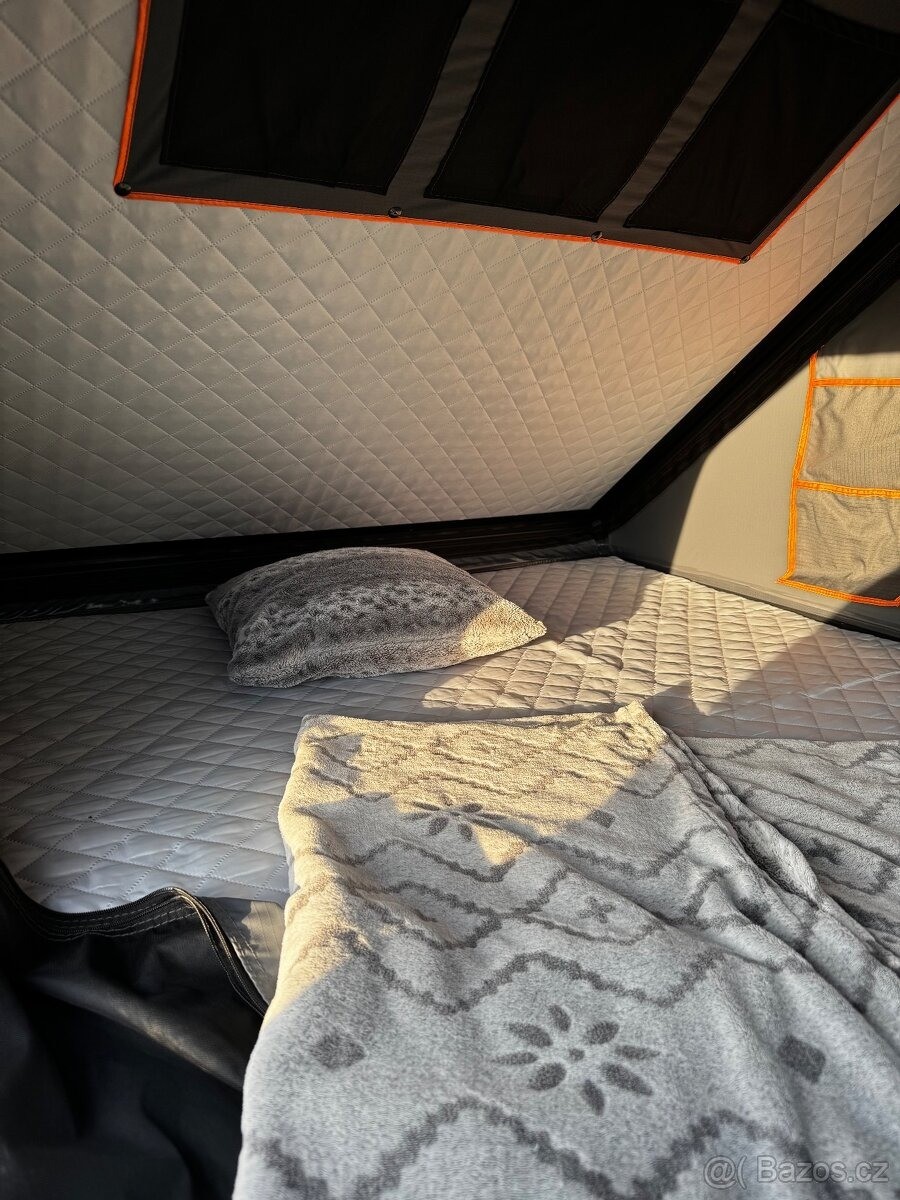 mercedes-benz-tridy-v-kemping - 4