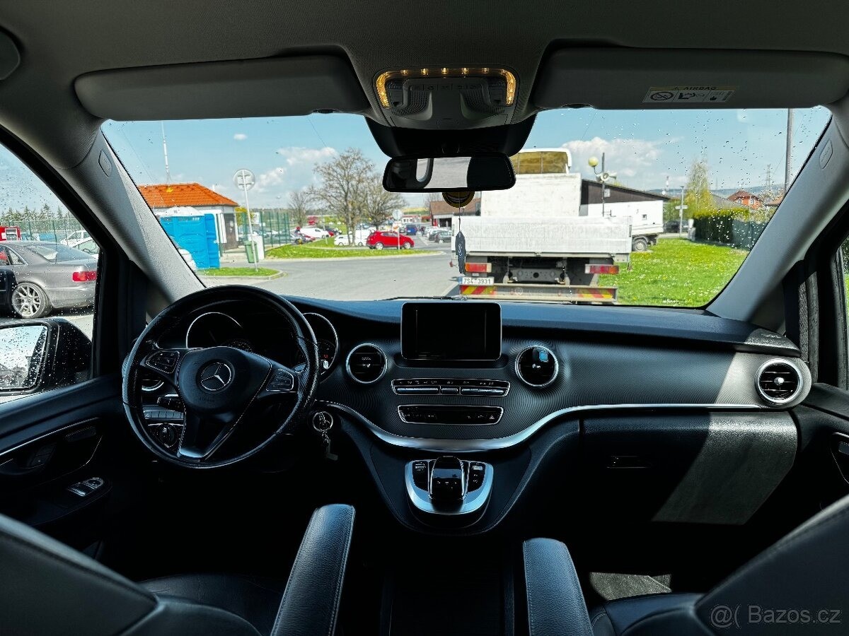 mercedes-benz-tridy-v-kemping - 9