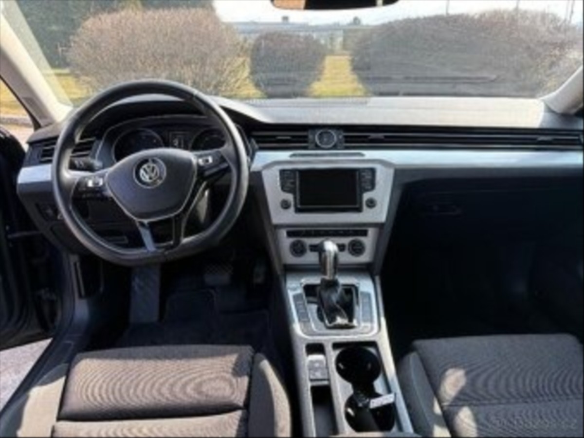 volkswagen-passat-2-0-b8-tdi-110kw - 9