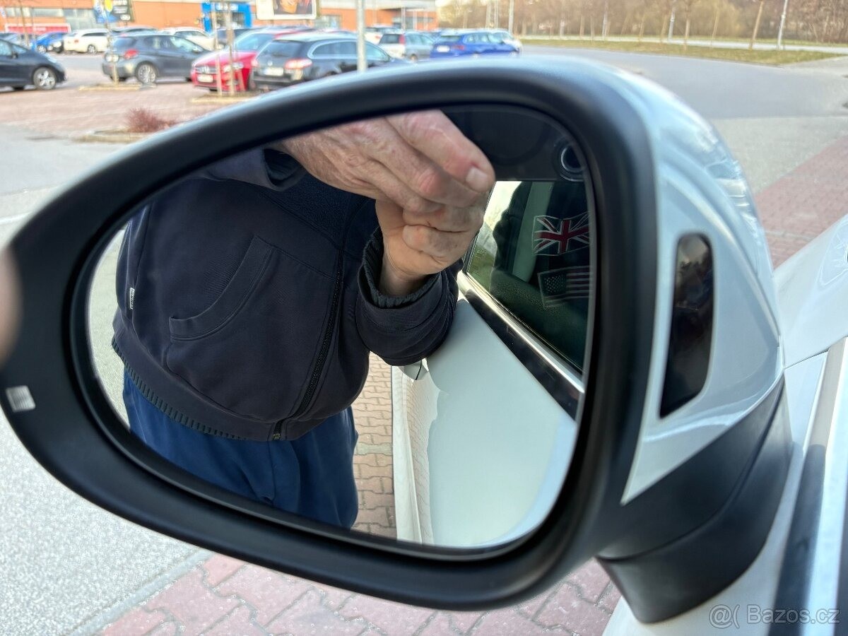 volkswagen-touareg-3-0 - 6