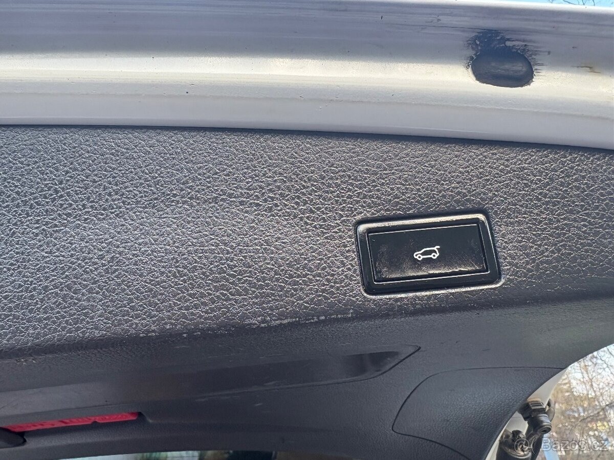 volkswagen-touareg-3-0 - 8