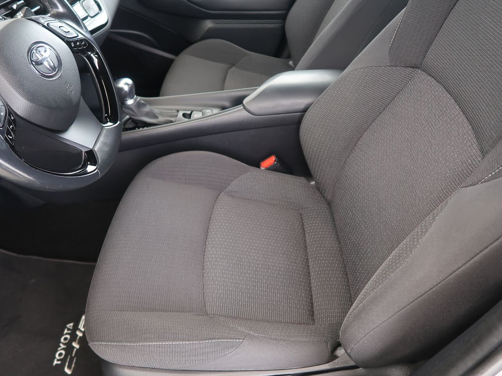 toyota-c-hr-1-8hybrid-cz-1maj-active - 8