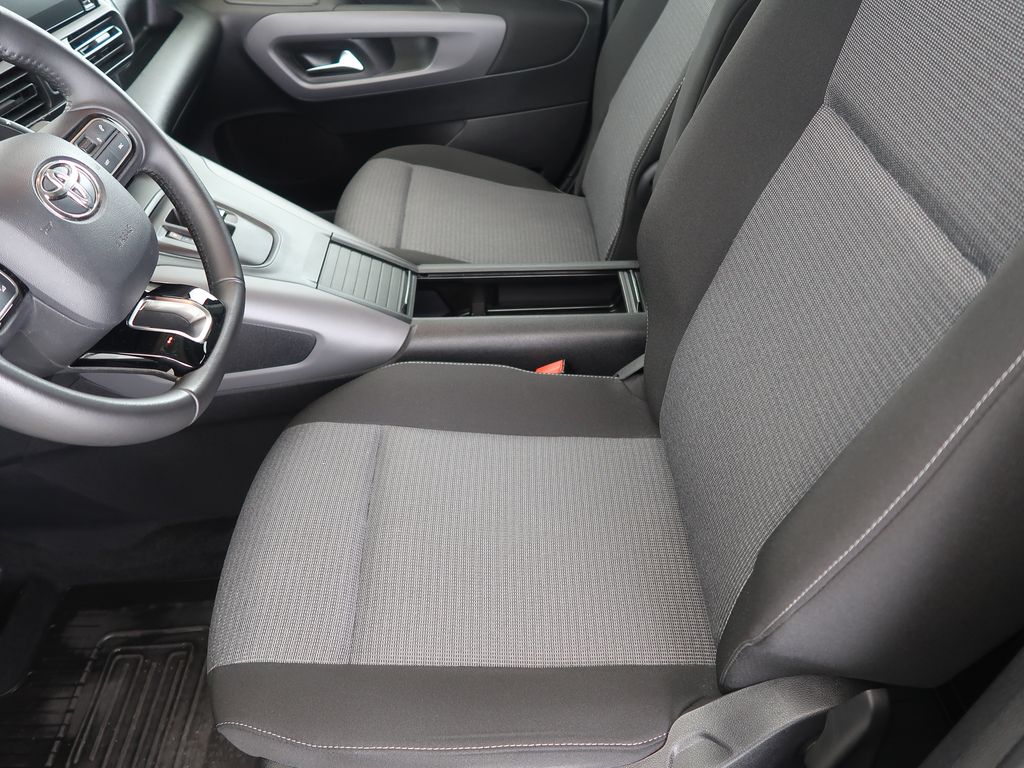 toyota-proace-1-5d-4d-at-l1-familycomfort - 9