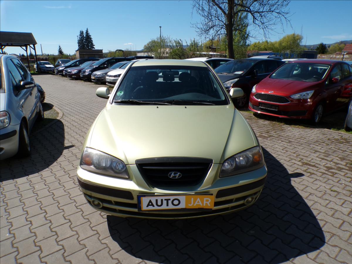 hyundai-elantra-1-6-16v-klima - 2