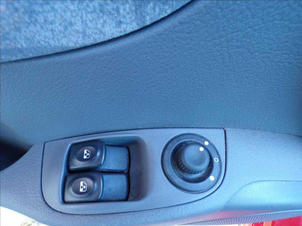 renault-megane-1-6-16v - 9