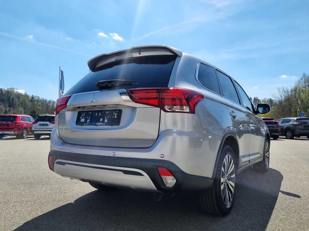 mitsubishi-outlander-2-0-mivec - 4