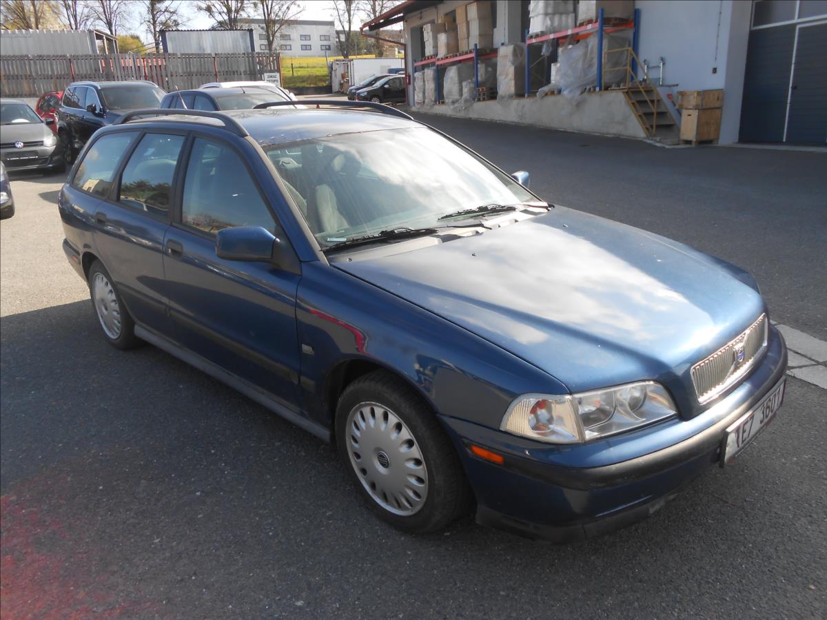 volvo-v40-1-9-d-70kw - 2