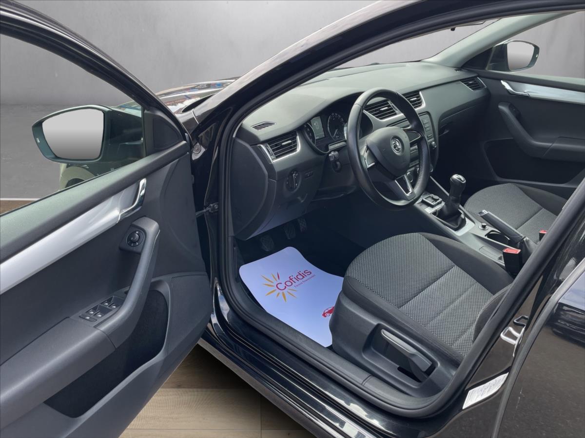 skoda-octavia-1-6-tdi-klima-alu-nez-topeni-pdc-tempomat-servisni-historie-skoda - 9