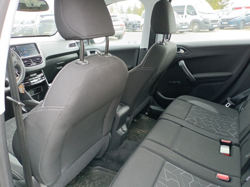 peugeot-2008-active-1-2-pt-110k-man6 - 9