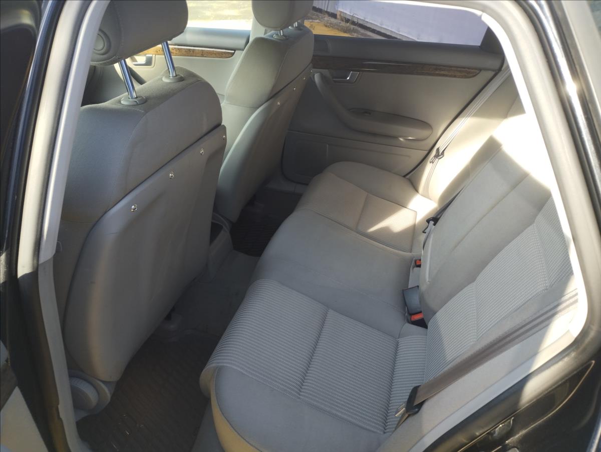 audi-a4-3-2-3-2-fsi-quattro-tiptronic-avant - 9