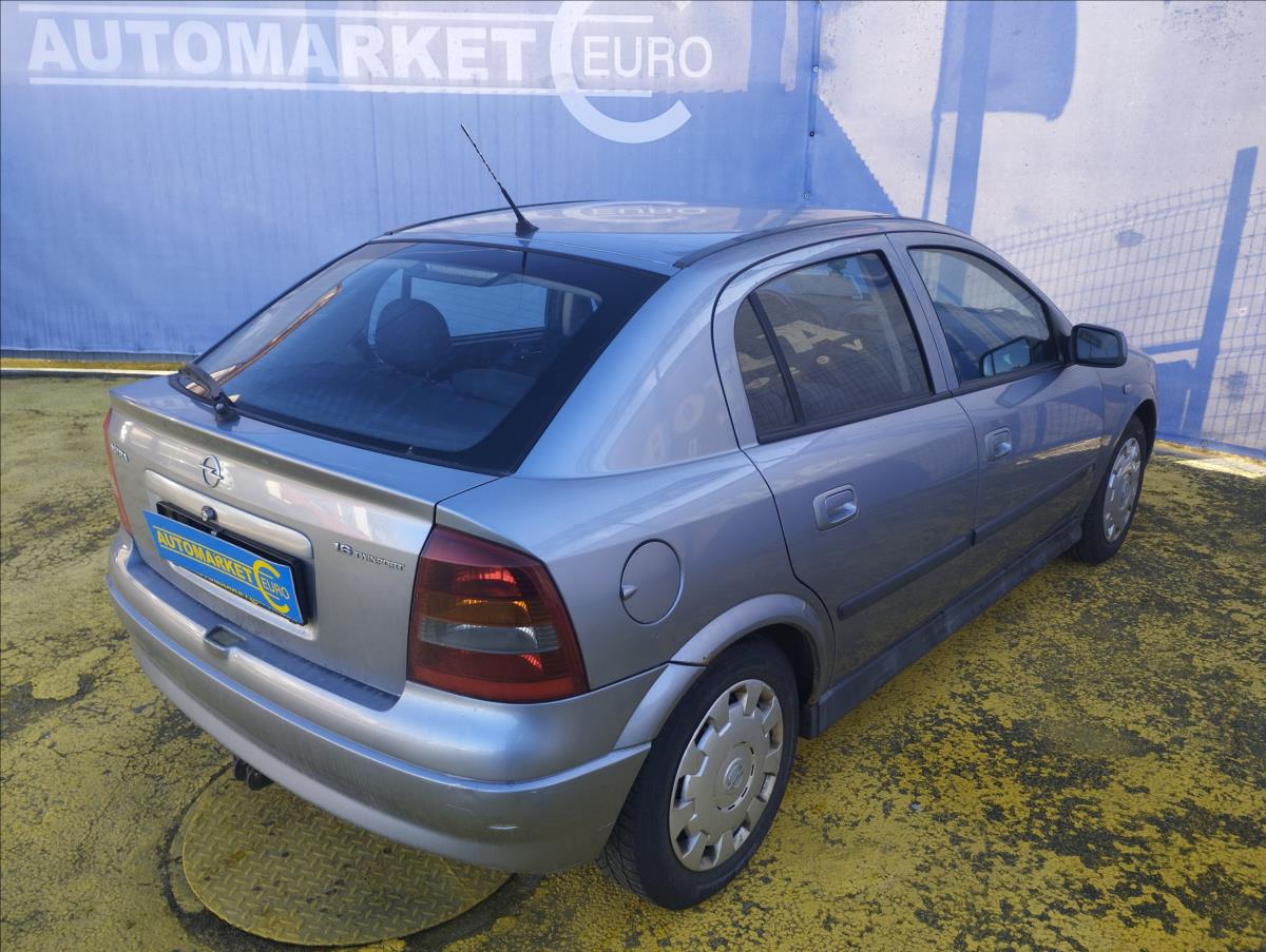 opel-astra-1-6-1-6-16v-sport - 3